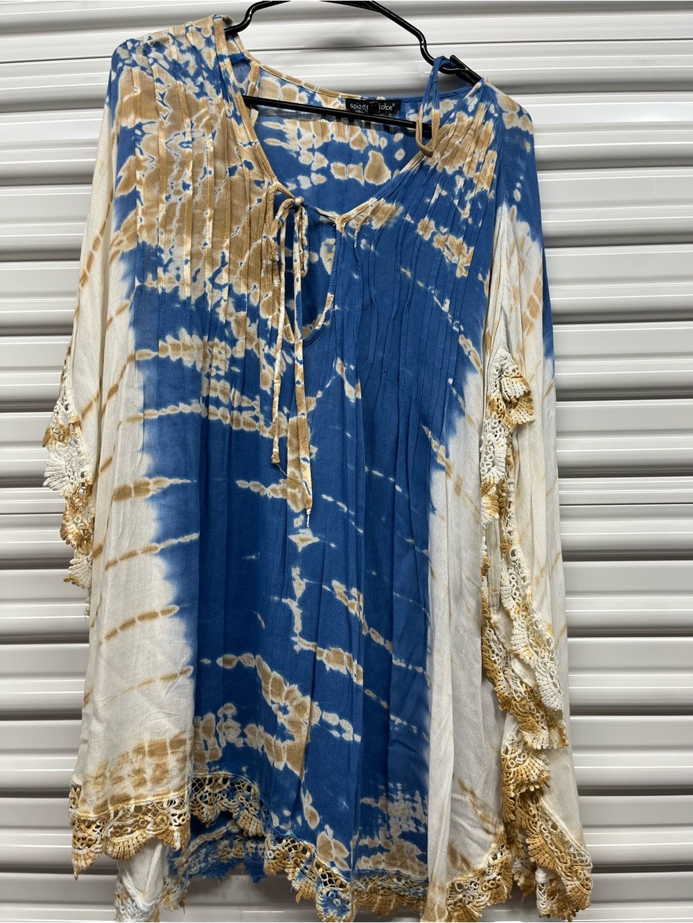 Tie-Dye V-Neck Crochet-Trim Tunic Top - Blue, Tan & Cream